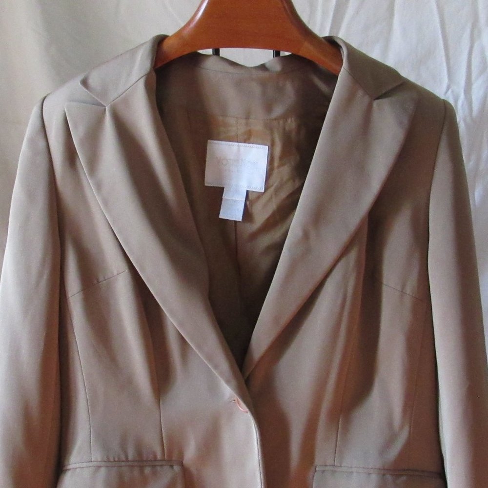 Votre Nom Womens Tan Blazer Size 10 EUC